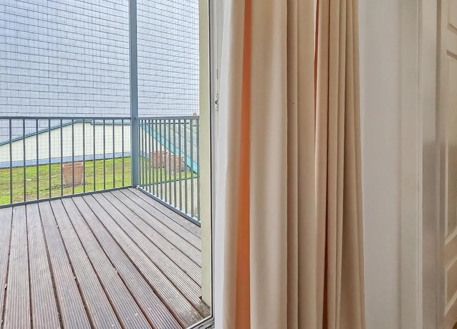 Apartmán Spacious 3-Bedroom Retreat With Balcony For 8 Near Millennium Tower Vídeň